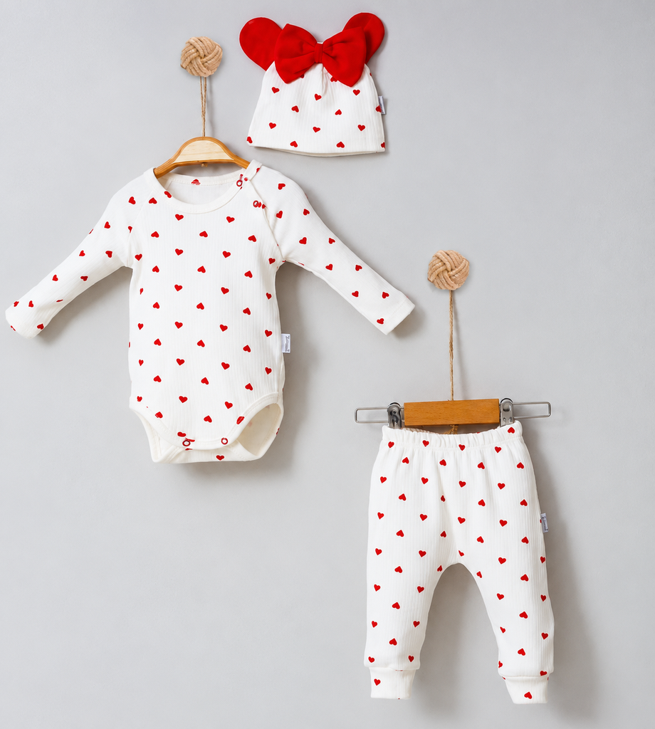Mini Cayzen three-piece heart-themed set